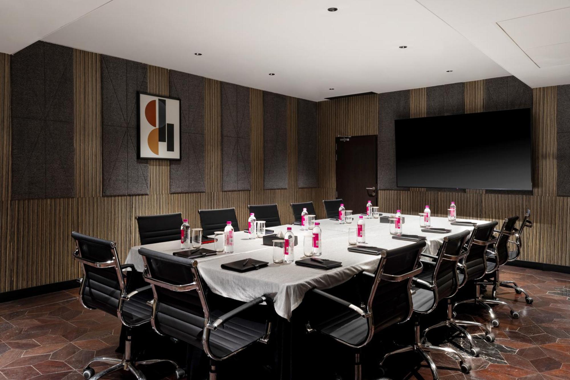 Parallel Hotel Udaipur, A Member Of Radisson Individuals Ngoại thất bức ảnh